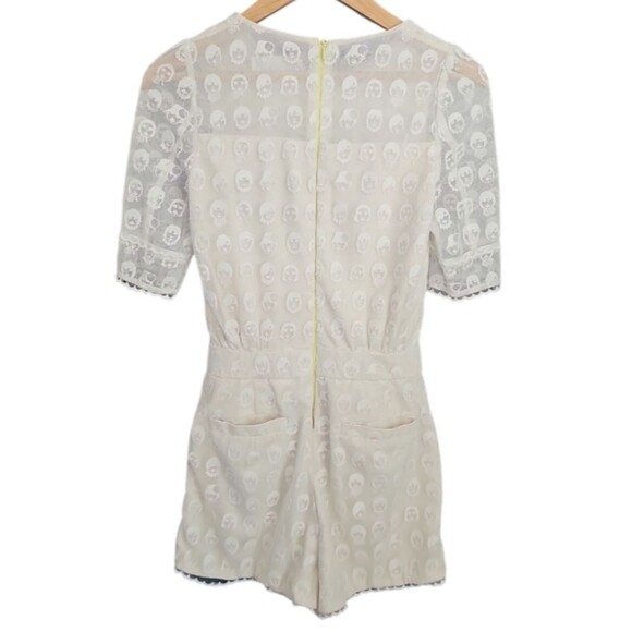 Jill by Jill Stuart White Textured Lace Romper Sz S Elegant Feminine Resortwear - Picture 2 of 16